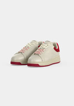 Carica l'immagine nel visualizzatore di Gallery, Emporio Armani Sneakers in pelle con retro in gomma e suola zigrinata