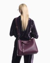 Carica l'immagine nel visualizzatore di Gallery, Emporio Armani MyEA Bag Borsa Shopping M testurizzata e tracolla rimovibile