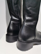 Carica l'immagine nel visualizzatore di Gallery, Metisse Stivale Gambale Alto donna in pelle nero
