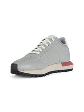 Carica l'immagine nel visualizzatore di Gallery, Emporio Armani  Sneakers in mesh grigie