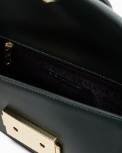 Carica l'immagine nel visualizzatore di Gallery, Armani Exchange Borsa verde bottiglia piccola a spalla con logo metal oro