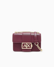 Carica l'immagine nel visualizzatore di Gallery, Armani Exchange Borsa bordeaux piccola a spalla con logo metal oro
