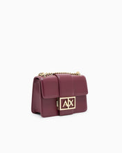 Carica l'immagine nel visualizzatore di Gallery, Armani Exchange Borsa bordeaux piccola a spalla con logo metal oro