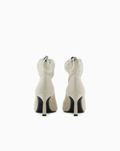 Carica l'immagine nel visualizzatore di Gallery, Armani Exchange stivaletti donna grigio chiaro con coulisse
