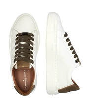 Carica l'immagine nel visualizzatore di Gallery, Alexander Smith Soho Sneakers Uomo in morbida pelle bianca con inserti marroni