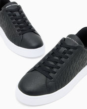 Carica l'immagine nel visualizzatore di Gallery, Armani Exchange Sneakers London effetto saffiano con suola in gomma