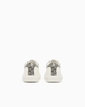 Carica l'immagine nel visualizzatore di Gallery, Armani Exchange Sneakers Venice con stampa logo sul tallone e suola in gomma