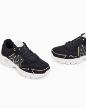 Carica l'immagine nel visualizzatore di Gallery, Armani Exchange Sneakers Speed Zebra in mesh e microsuede con logo
