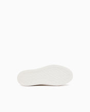 Carica l'immagine nel visualizzatore di Gallery, Armani Exchange Sneakers platform in camoscio con logo impresso