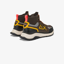 Carica l'immagine nel visualizzatore di Gallery, Sun68 Sneakers Uomo Fire & Camping sporty mid marroni
