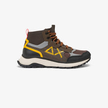 Carica l'immagine nel visualizzatore di Gallery, Sun68 Sneakers Uomo Fire & Camping sporty mid marroni