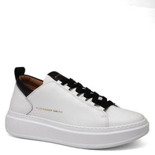 Carica l'immagine nel visualizzatore di Gallery, Alexander Smith Wembley sneakers uomo in pelle bianca con inserti neri