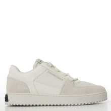 Carica l'immagine nel visualizzatore di Gallery, Emporio Armani Sneakers bianche logo lettering laterale