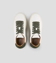 Carica l'immagine nel visualizzatore di Gallery, Alexander Smith Soho Sneakers Uomo in morbida pelle bianca con inserti verdi