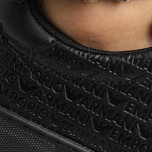 Carica l'immagine nel visualizzatore di Gallery, Emporio Armani sneakers in pelle nere con scritta all over