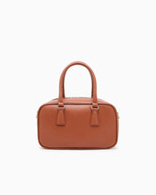 Carica l'immagine nel visualizzatore di Gallery, Armani Exchange borsa piccola bauletto color cuoio
