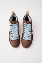 Carica l'immagine nel visualizzatore di Gallery, PANCHIC P001 sneakers da donna in camoscio marrone con pelliccetta