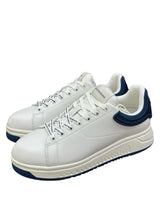 Carica l'immagine nel visualizzatore di Gallery, Emporio Armani Sneakers in pelle bianche con retro in gomma blu