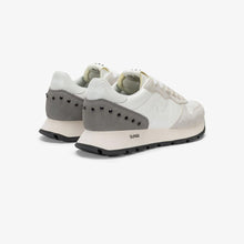Carica l'immagine nel visualizzatore di Gallery, Sun68 Sneakers donna Ally Studs in similpelle e suede bianco e grigio