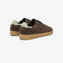 Carica l'immagine nel visualizzatore di Gallery, Sun68 Sneakers Uomo California Sun in suede marrone