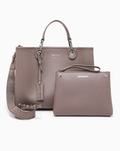 Carica l'immagine nel visualizzatore di Gallery, Emporio Armani Shopper MyEA Bag media stampa cervo tortora