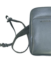 Carica l'immagine nel visualizzatore di Gallery, Armani Exchange Borsa monospalla con due tasche blu scuro