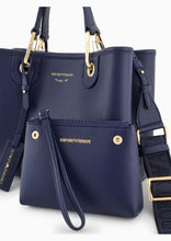 Carica l'immagine nel visualizzatore di Gallery, Emporio Armani Shopper piccola MyEA stampa cervo blu notte