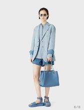 Carica l'immagine nel visualizzatore di Gallery, Emporio Armani Shopper effetto palmellato con charm aquila