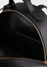 Carica l'immagine nel visualizzatore di Gallery, Emporio Armani Zaino finish palmellato con charm