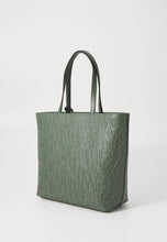 Carica l&#39;immagine nel visualizzatore di Gallery, Armani Exchange shopper con chiusura a zip verde militare
