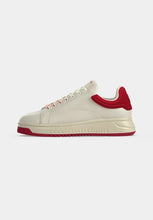 Carica l'immagine nel visualizzatore di Gallery, Emporio Armani Sneakers in pelle con retro in gomma e suola zigrinata
