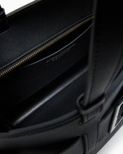 Carica l'immagine nel visualizzatore di Gallery, Armani Exchange Borsa shopping Susy con logo e tracolla rimovibile doppi manici e logo
