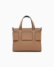 Carica l'immagine nel visualizzatore di Gallery, Armani Exchange Borsa shopping Susy con logo e tracolla rimovibile
