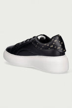 Carica l'immagine nel visualizzatore di Gallery, Armani Exchange Sneakers stringate con logo e suola in gomma
