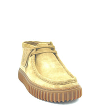 Carica l'immagine nel visualizzatore di Gallery, Clarks Torhill Hi Dark Sand Suede
