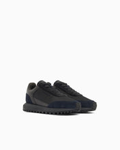Carica l'immagine nel visualizzatore di Gallery, Emporio Armani Sneakers stringate in tessuto tecnico e camoscio
