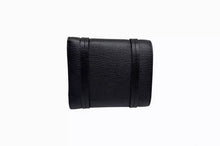 Carica l'immagine nel visualizzatore di Gallery, Armani Exchange Portafogli piccolo nero logo frontale oro
