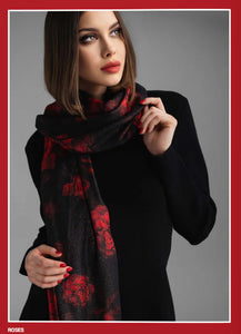 Massimo Braccialini Foulard fantasia nero con rose