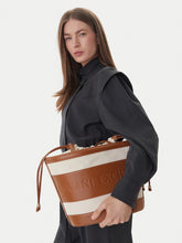 Carica l'immagine nel visualizzatore di Gallery, Armani Exchange borsa grande a secchiello beige e cuoio
