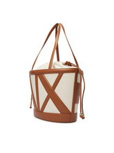 Carica l'immagine nel visualizzatore di Gallery, Armani Exchange borsa grande a secchiello beige e cuoio
