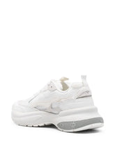 Carica l'immagine nel visualizzatore di Gallery, Emporio Armani Sneakers in mesh bianche dettagli crema
