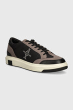 Carica l&#39;immagine nel visualizzatore di Gallery, Armani Exchange Uomo Sneakers con dettagli a contrasto e logo laterale
