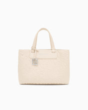 Carica l'immagine nel visualizzatore di Gallery, Armani Exchange Shopping bag lucida con logo goffrato e charm
