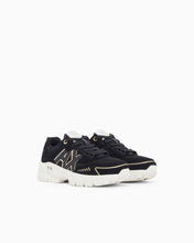 Carica l'immagine nel visualizzatore di Gallery, Armani Exchange Sneakers Speed Zebra in mesh e microsuede con logo
