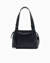 Carica l'immagine nel visualizzatore di Gallery, Armani Exchange Borsa grande a spalla con due manici
