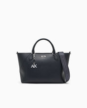 Carica l'immagine nel visualizzatore di Gallery, Armani Exchange Shopping bag con charm e tracolla rimovibile

