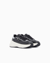 Carica l'immagine nel visualizzatore di Gallery, Armani Exchange Sneakers stringate con logo e suola strutturata in gomma
