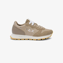 Carica l'immagine nel visualizzatore di Gallery, Sun68  donna Sneaker Ally Studs in suede e nylon
