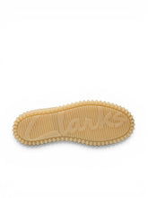 Carica l'immagine nel visualizzatore di Gallery, Clarks Torhill Lace Hi
