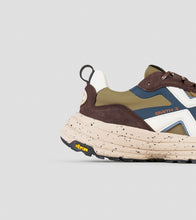 Carica l'immagine nel visualizzatore di Gallery, Alexander Smith Horizon Uomo in suede marrone e ripstop sabbia con suola Vibram
